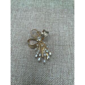 Vintage Sarah Coventry Vogue Rhinestone Bow Brooch Pin